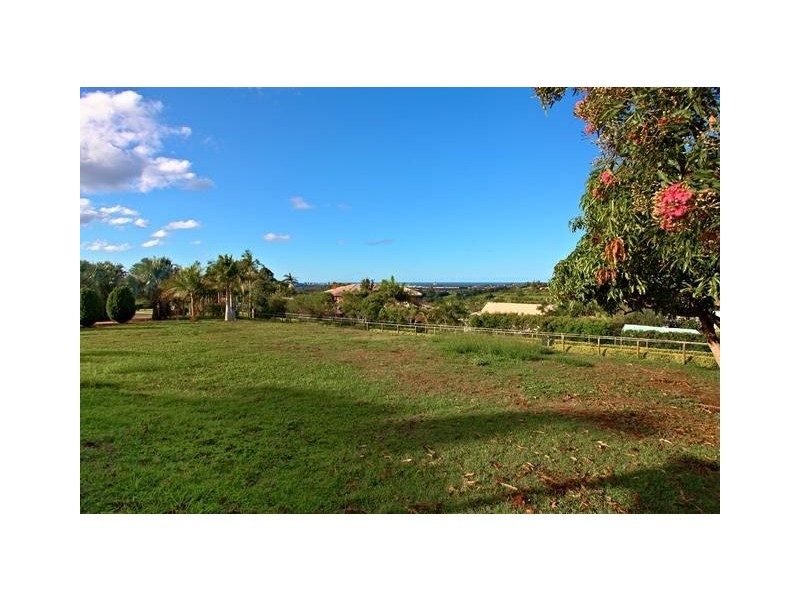 2 Trutes Terrace, Terranora NSW 2486