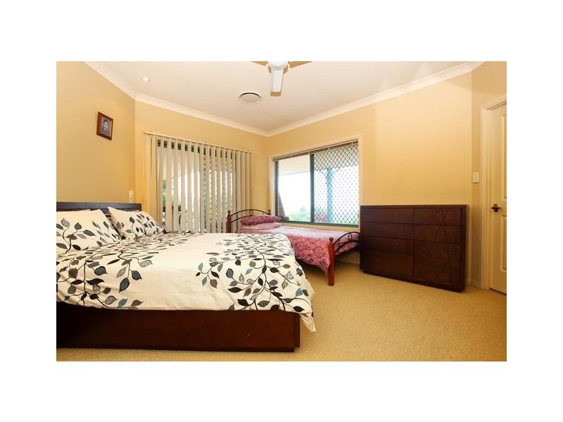 2 Trutes Terrace, Terranora NSW 2486