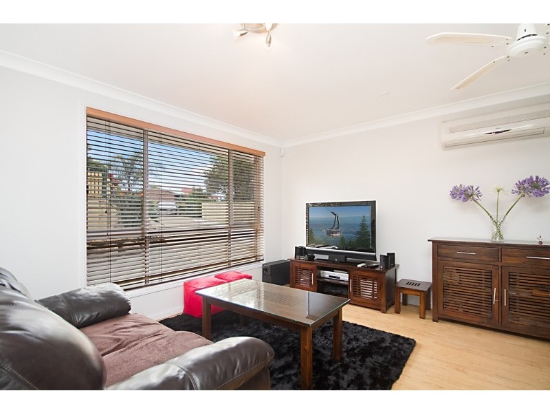 24 Inverness Court, Banora Point NSW 2486