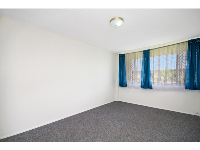 1/30 Lanham Street ‘New Galaxy’, Coolangatta QLD 4225