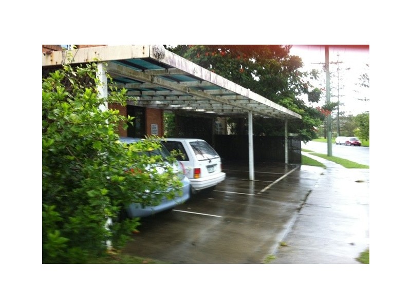 2/18 Haig, Kirra QLD 4225