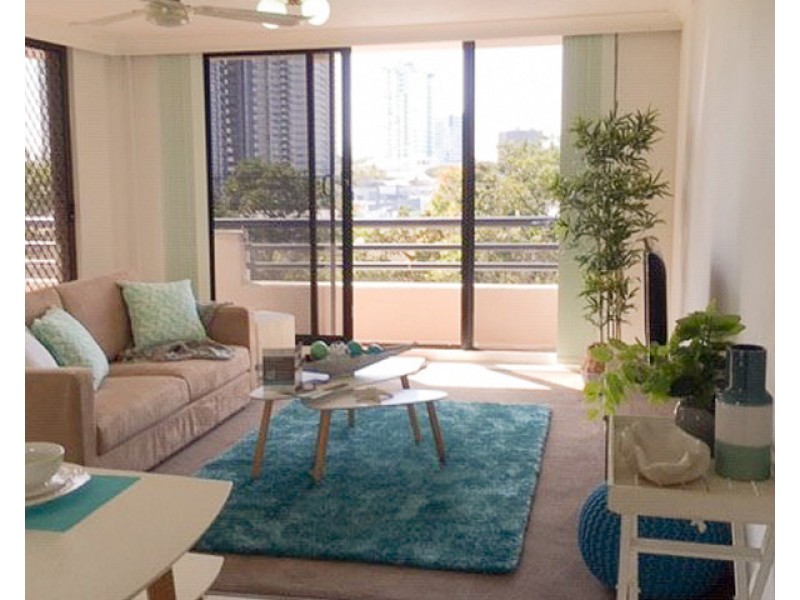2/23 Garrick Street CHATEAU ROYAL, Coolangatta QLD 4225