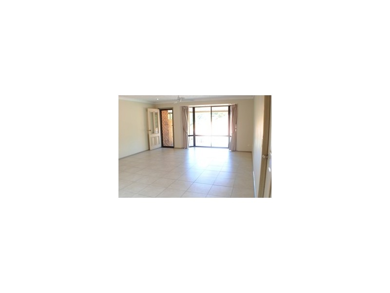 95 Lochlomond Drive, Banora Point NSW 2486