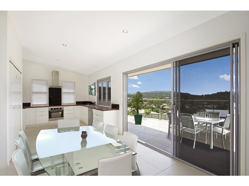 8 Liana Court, Banora Point NSW 2486