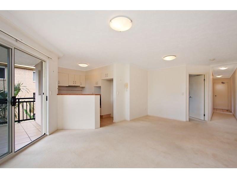 5/48 Coolangatta Road, Kirra QLD 4225