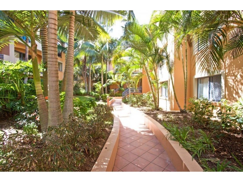 30/5 Hill St ‘Bella Mare’, Rainbow Bay QLD 4225