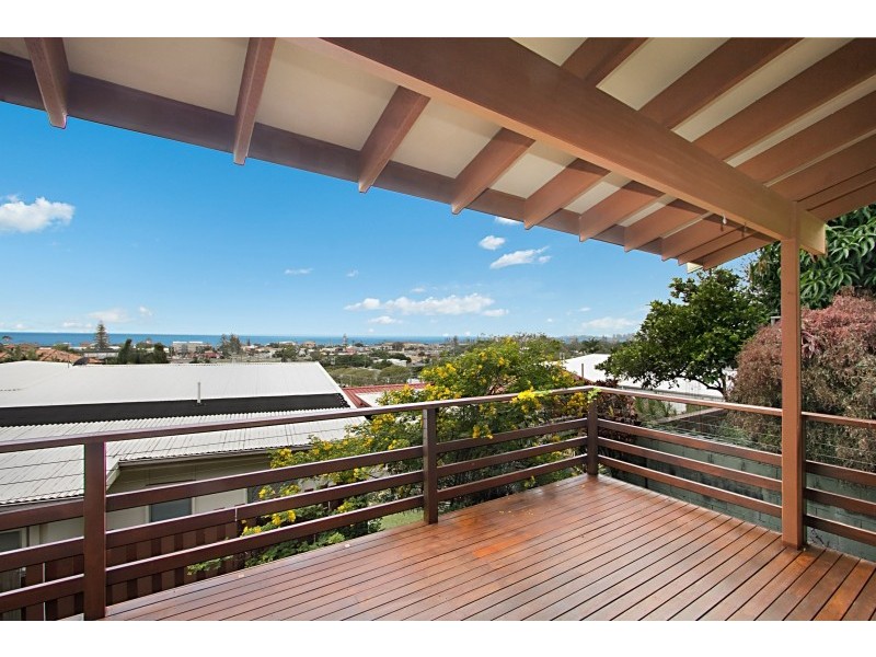 20 Inala Ave, Tugun QLD 4224