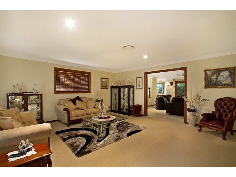 62 Silver Glade Drive, Elanora QLD 4221