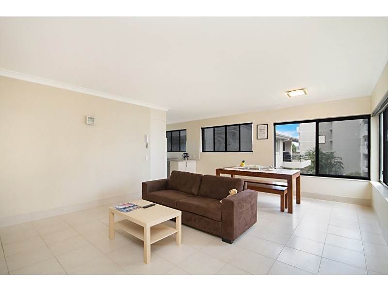 9/367 Golden Four Drive, Tugun QLD 4224