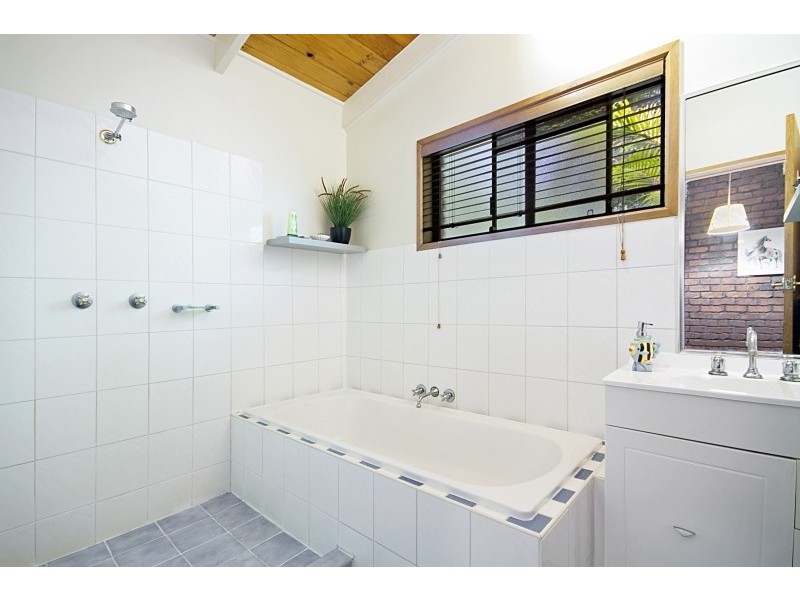 36 Inlet Drive, Tweed Heads West NSW 2485