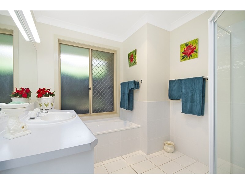 143 Darlington Drive, Banora Point NSW 2486
