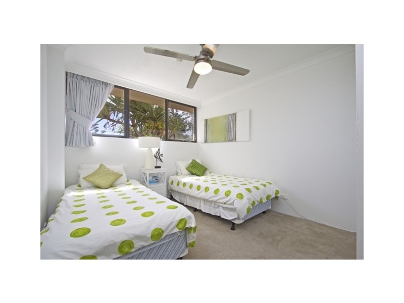 4/134 Pacific Parade, Bilinga QLD 4225