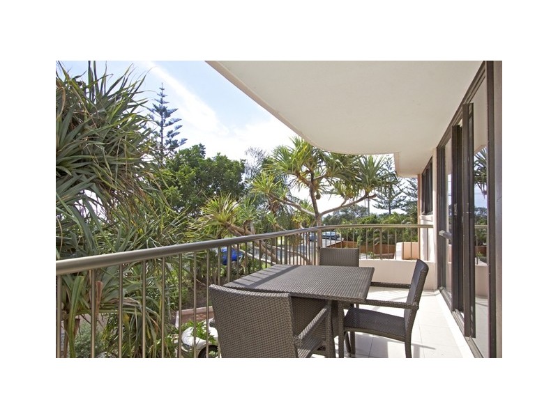 4/134 Pacific Parade, Bilinga QLD 4225