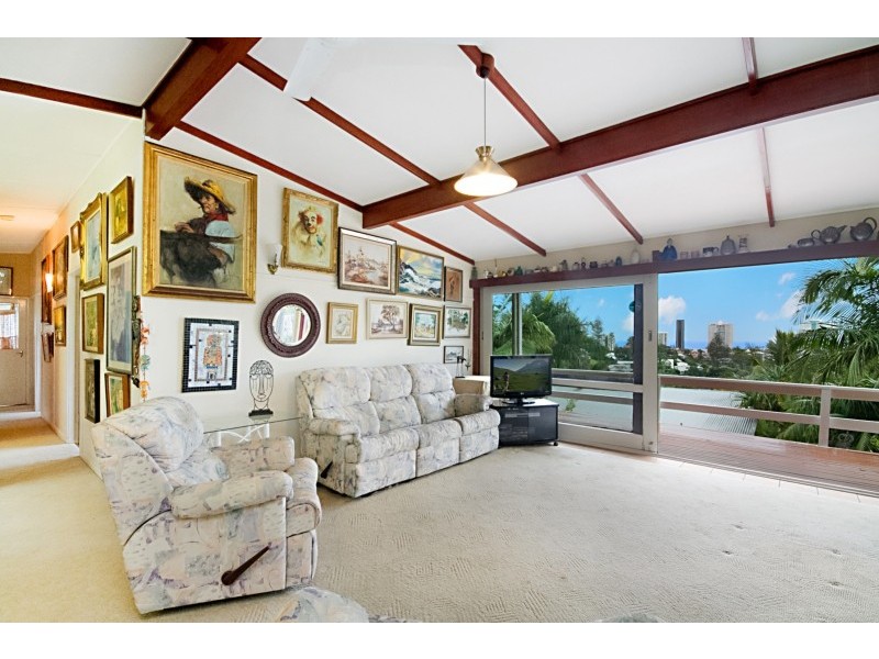 4 Tooloon Street, Coolangatta QLD 4225