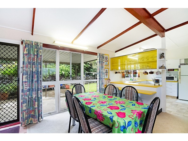 4 Tooloon Street, Coolangatta QLD 4225