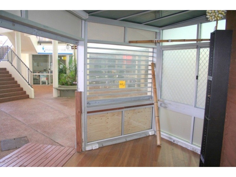 87 Griffith Street, Coolangatta QLD 4225