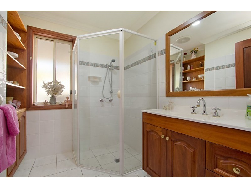 62 Silver Glade Drive, Elanora QLD 4221