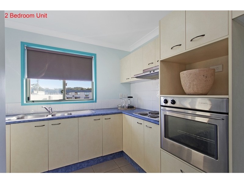 42 Currumbin Creek Road, Currumbin Waters QLD 4223