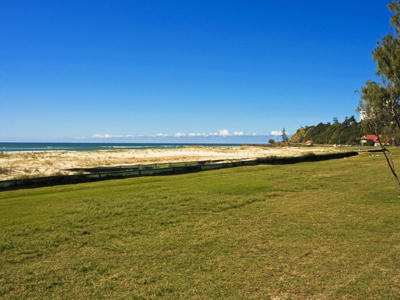 7/5 Douglas Street, Kirra QLD 4225