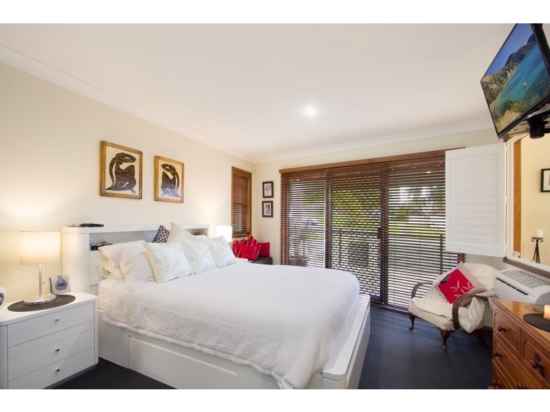 36 Tweed Street, Coolangatta QLD 4225