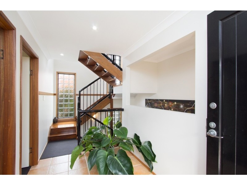 36 Tweed Street, Coolangatta QLD 4225