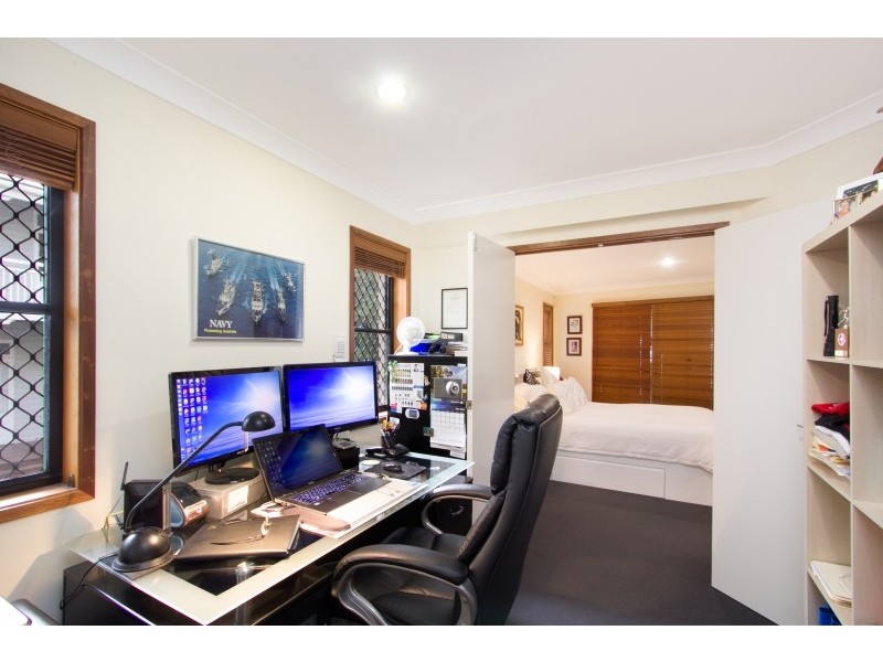 36 Tweed Street, Coolangatta QLD 4225