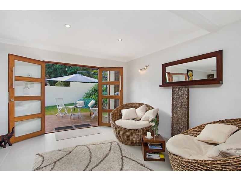 10 Mariners Crescent, Banora Point NSW 2486