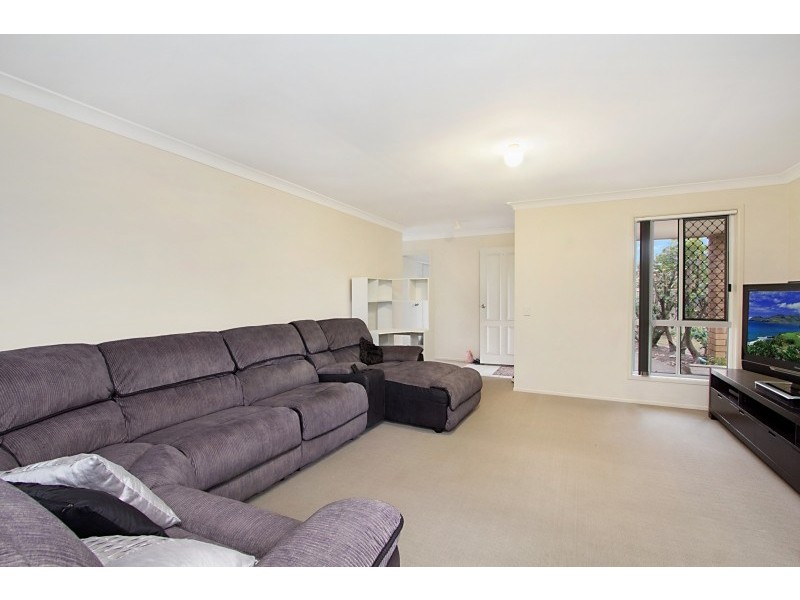 24 Regensberg Close, Varsity Lakes QLD 4227