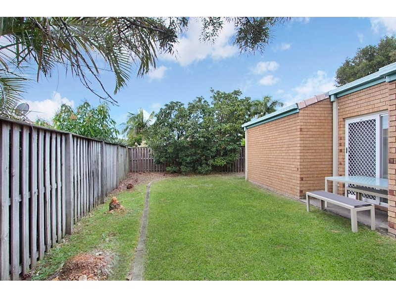 24 Regensberg Close, Varsity Lakes QLD 4227