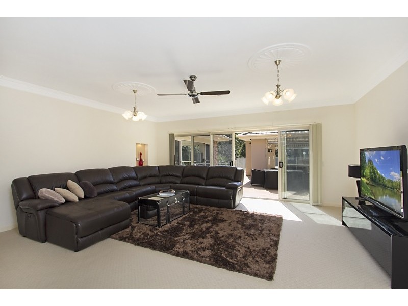 45 Dungogie Drive, Tallebudgera QLD 4228