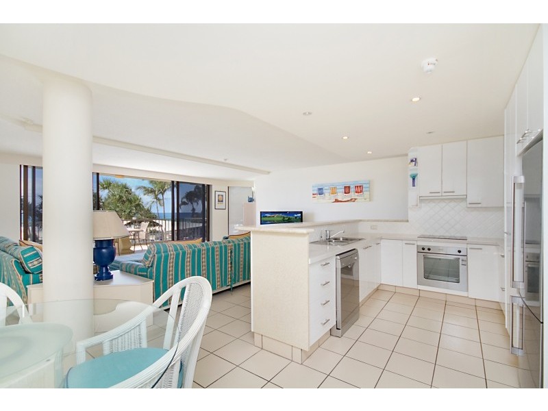 1A/828 Pacific Parade ‘Rocks Resort’, Currumbin QLD 4223