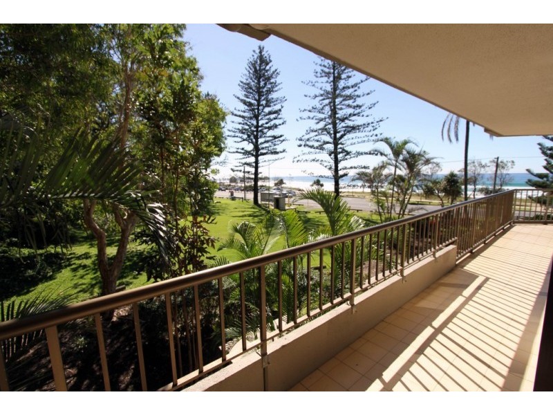 1A/828 Pacific Parade ‘Rocks Resort’, Currumbin QLD 4223