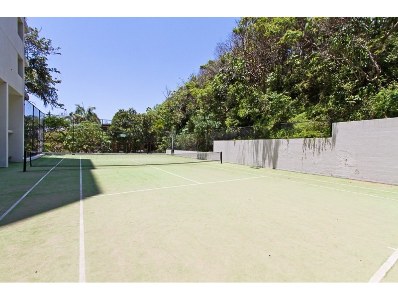 1A/828 Pacific Parade ‘Rocks Resort’, Currumbin QLD 4223