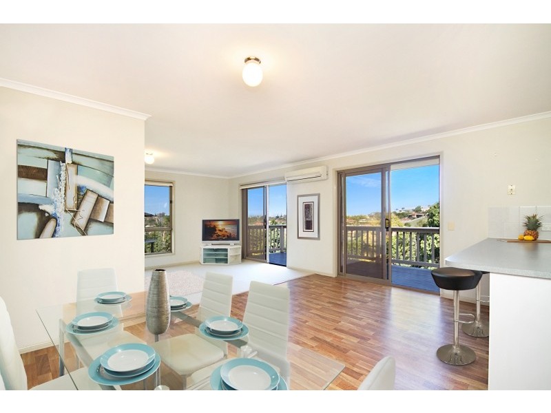 8 Inverness Court, Banora Point NSW 2486