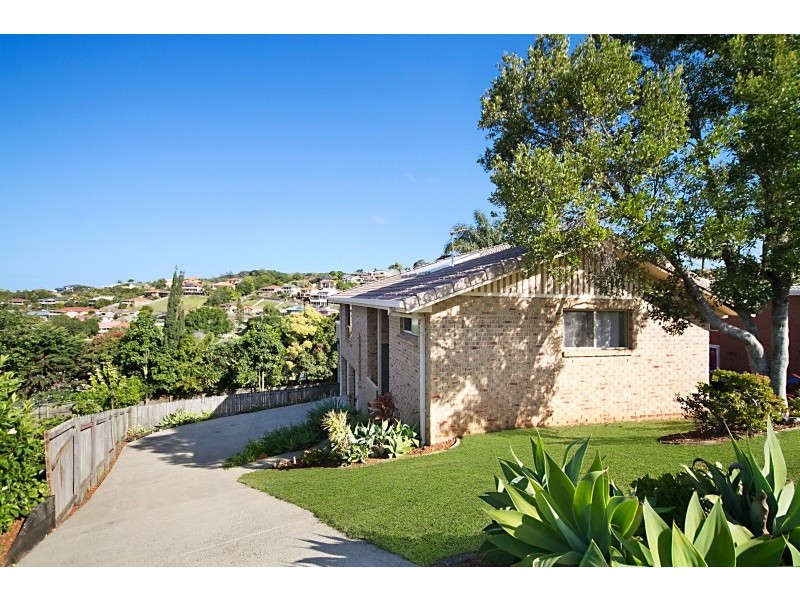 8 Inverness Court, Banora Point NSW 2486