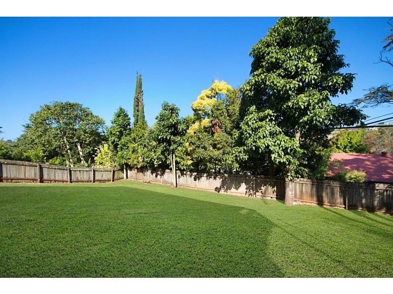 8 Inverness Court, Banora Point NSW 2486