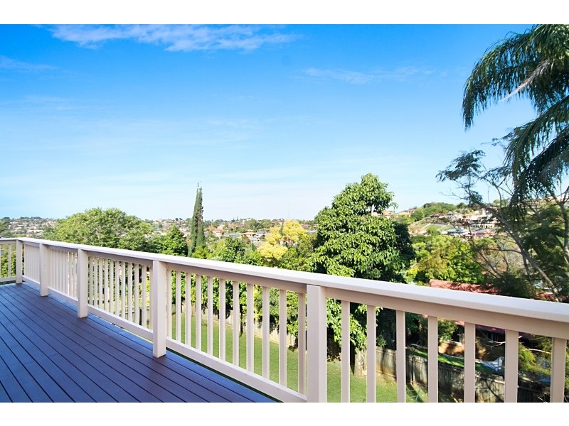 8 Inverness Court, Banora Point NSW 2486