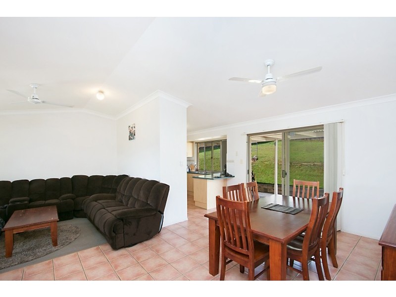 35 Clonakilty Close, Banora Point NSW 2486