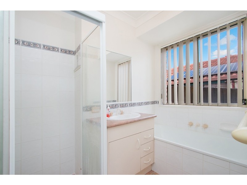 35 Clonakilty Close, Banora Point NSW 2486