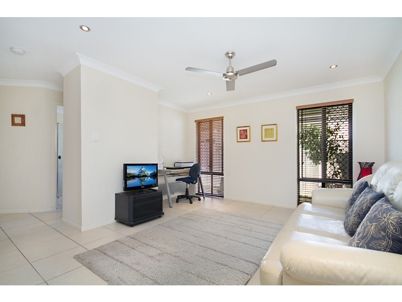 92 Botanical Cct, Banora Point NSW 2486