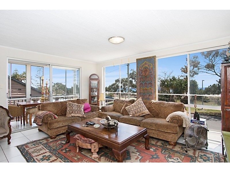 1/200 Pacific Parade ‘Beachside’, Bilinga QLD 4225