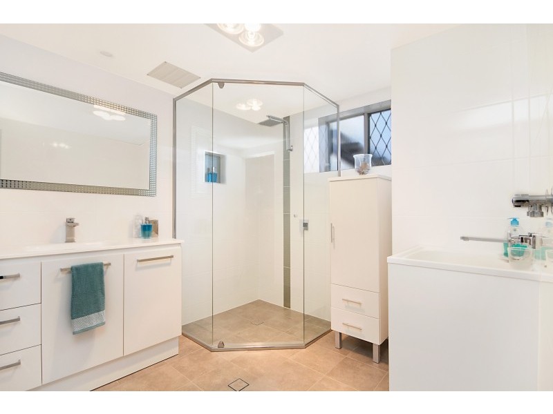 1 & 2/77 Ducat Street, Tweed Heads NSW 2485