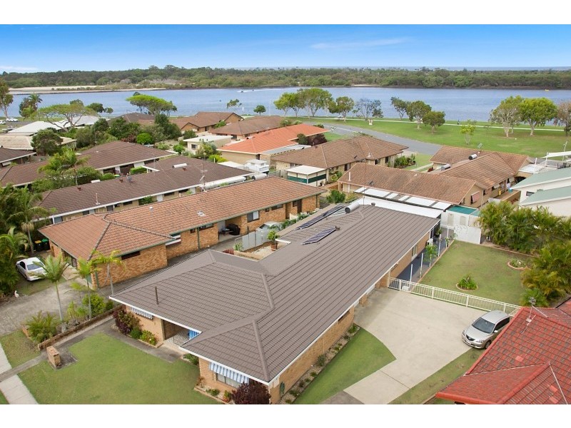 2/25 Banks Avenue, Tweed Heads NSW 2485