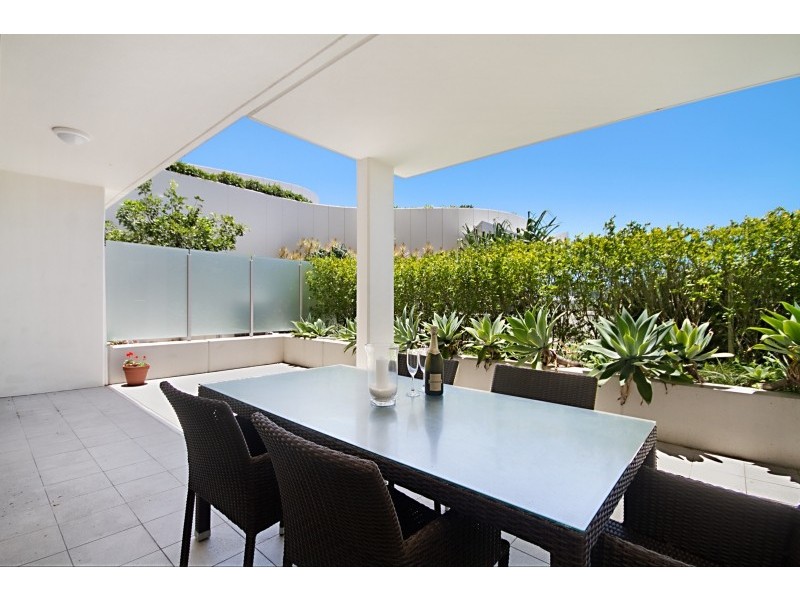 GO2/2-8 Creek Street ‘Kirra Surf’, Kirra QLD 4225