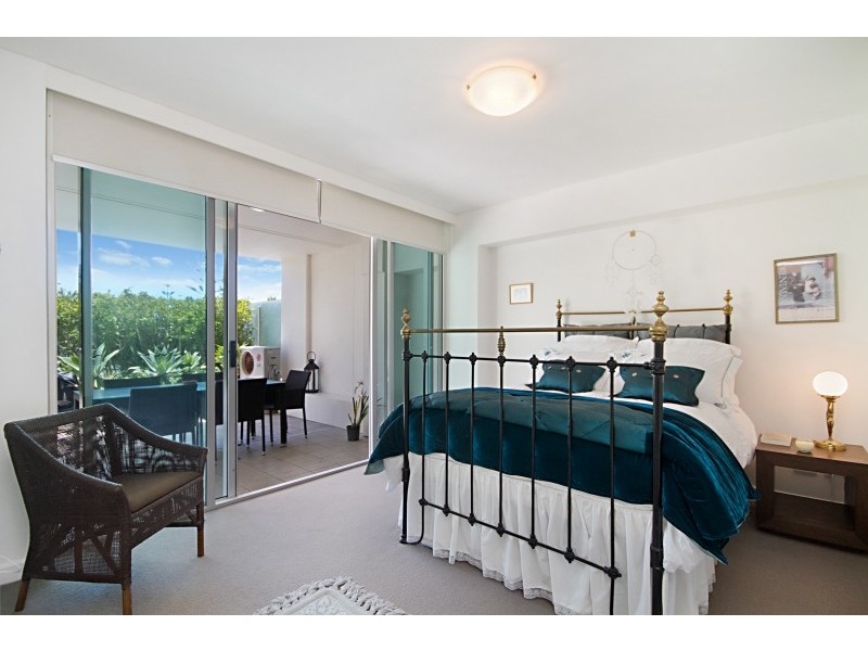 GO2/2-8 Creek Street ‘Kirra Surf’, Kirra QLD 4225