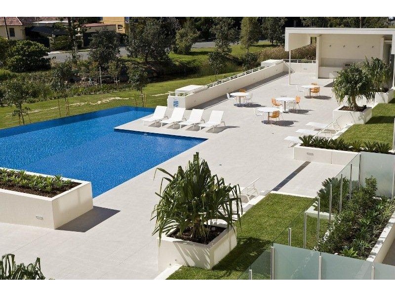 GO2/2-8 Creek Street ‘Kirra Surf’, Kirra QLD 4225