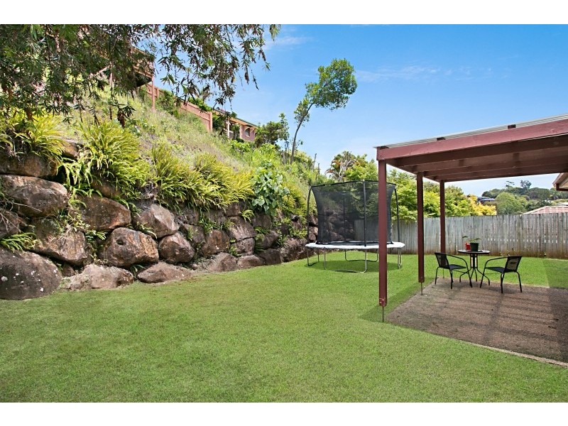 8 Stonehaven Way, Banora Point NSW 2486