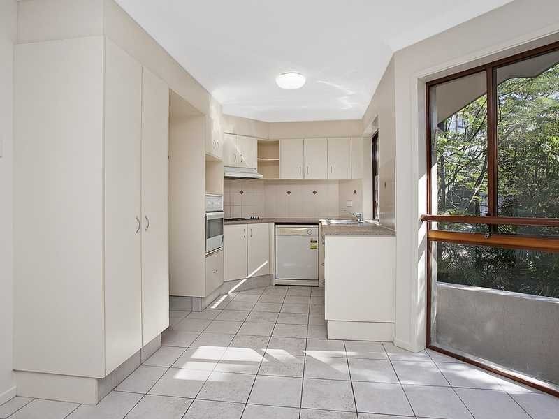 12/1 Burrabee Street, Burleigh Heads QLD 4220