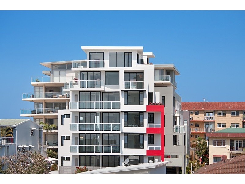 2/1-3 Boundary Street, Rainbow Bay QLD 4225