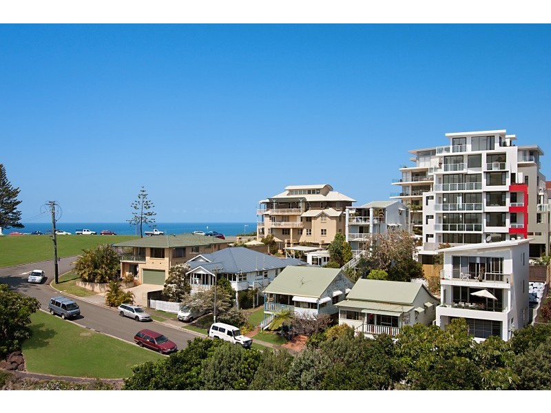 2/1-3 Boundary Street, Rainbow Bay QLD 4225